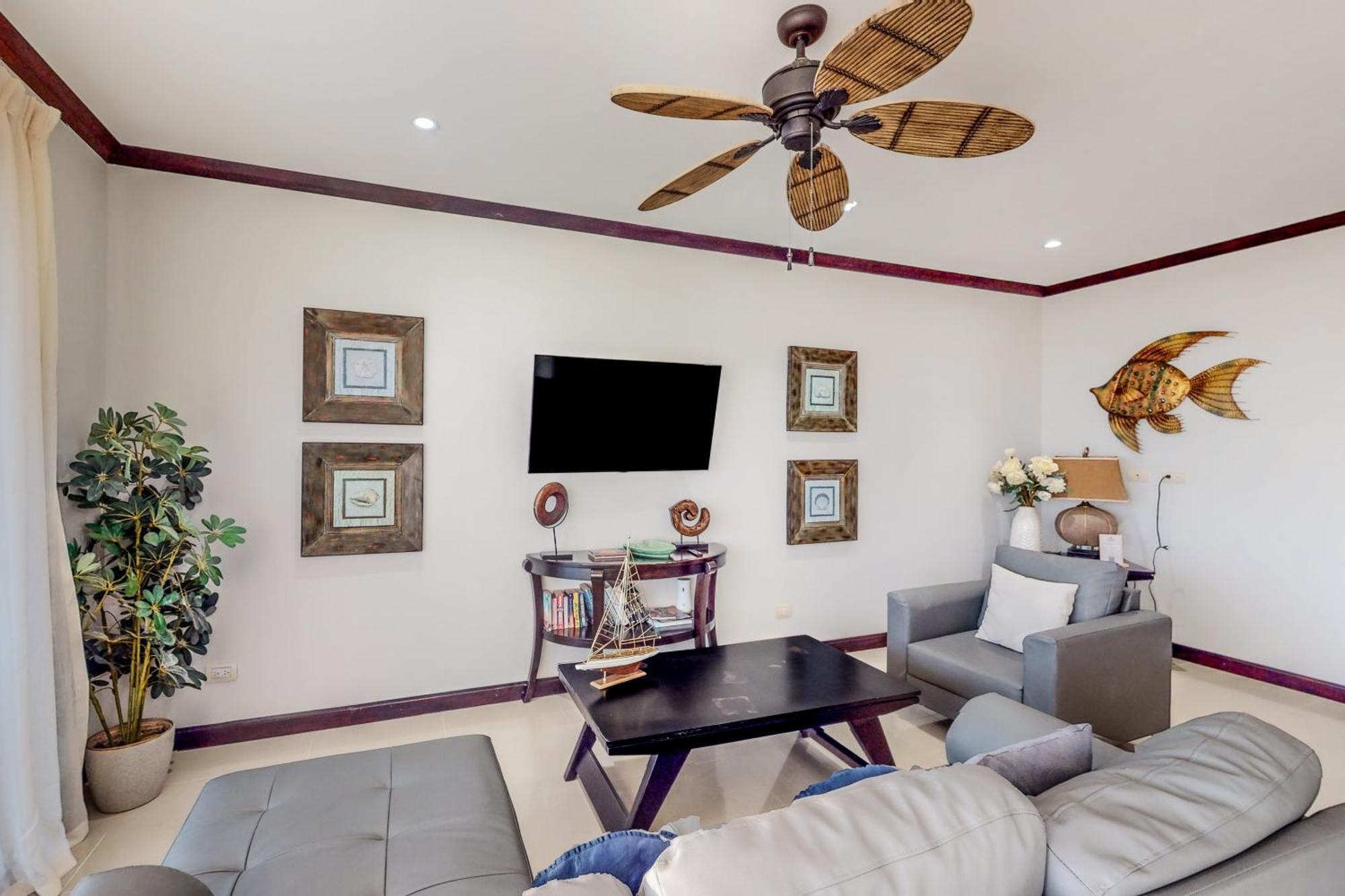 Diamante Del Sol 402s Apartment Jaco